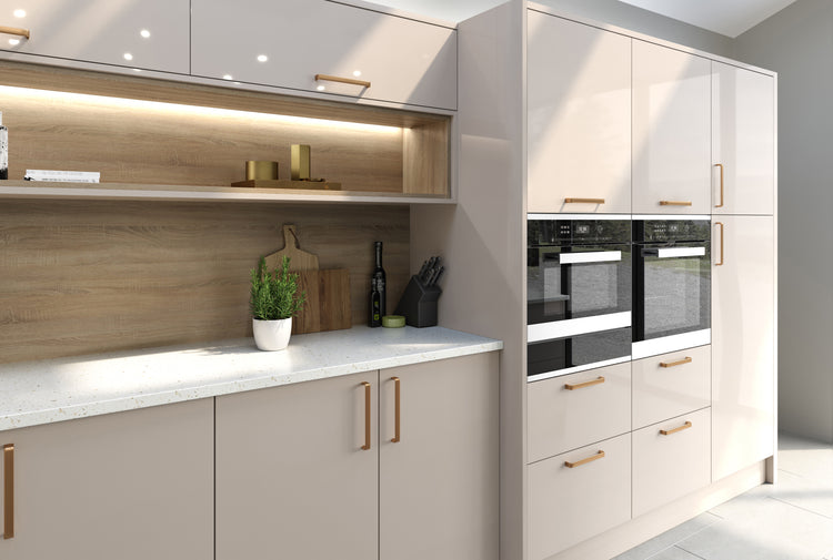 600 Larder & Tandem Solo Sgl Door